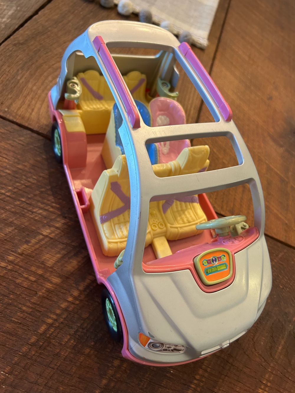 Fisher-Price Loving Family Twin Time Minivan with Car Seats- working sounds
